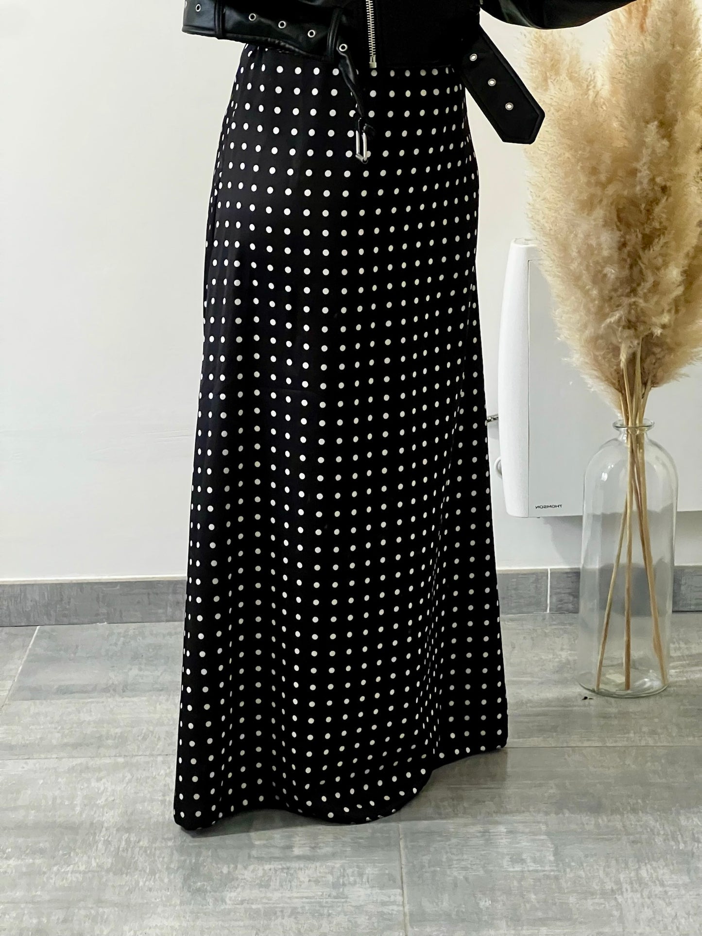 Jupe à pois noire