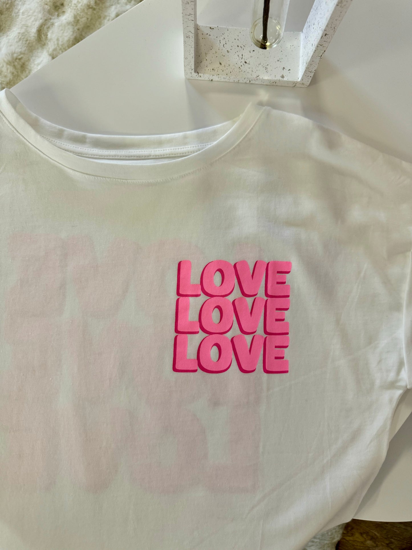 Tee shirt LOVE rose