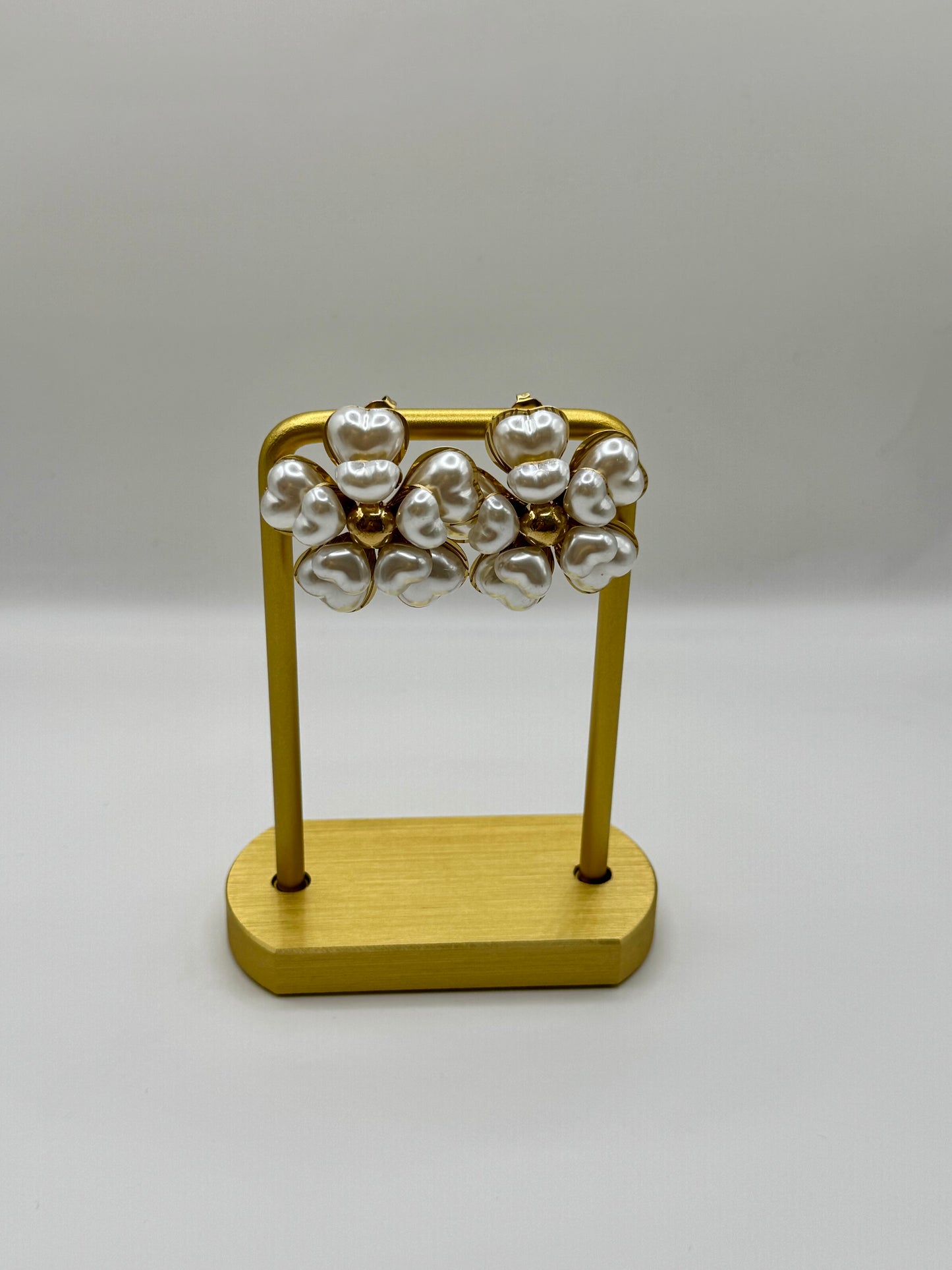 Boucles perles nacrées