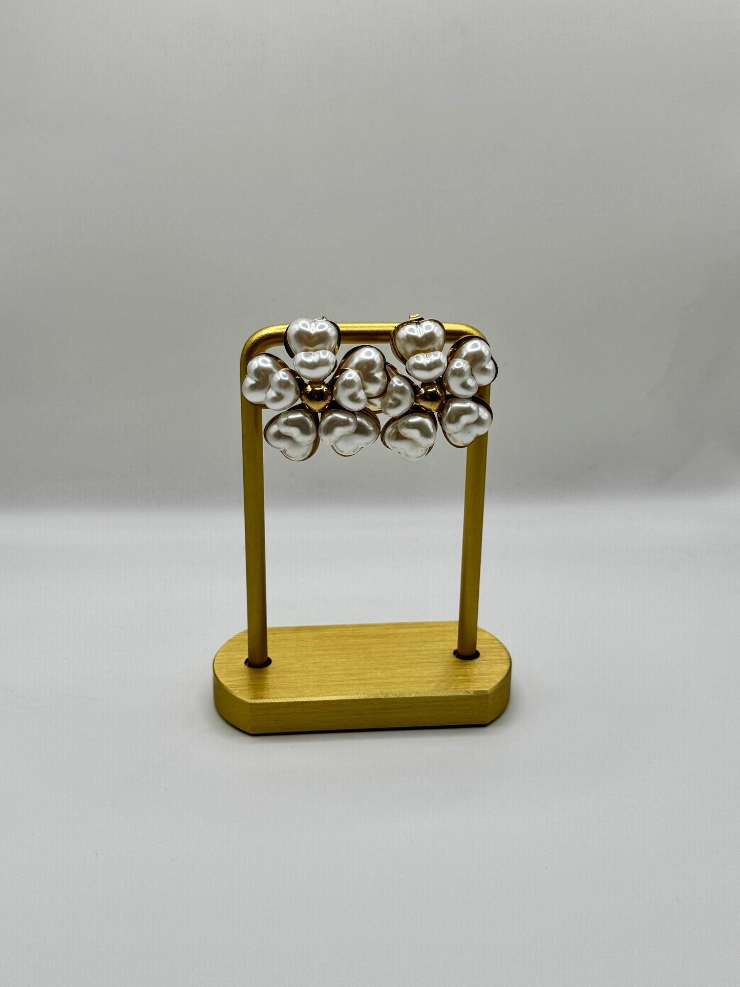 Boucles perles nacrées