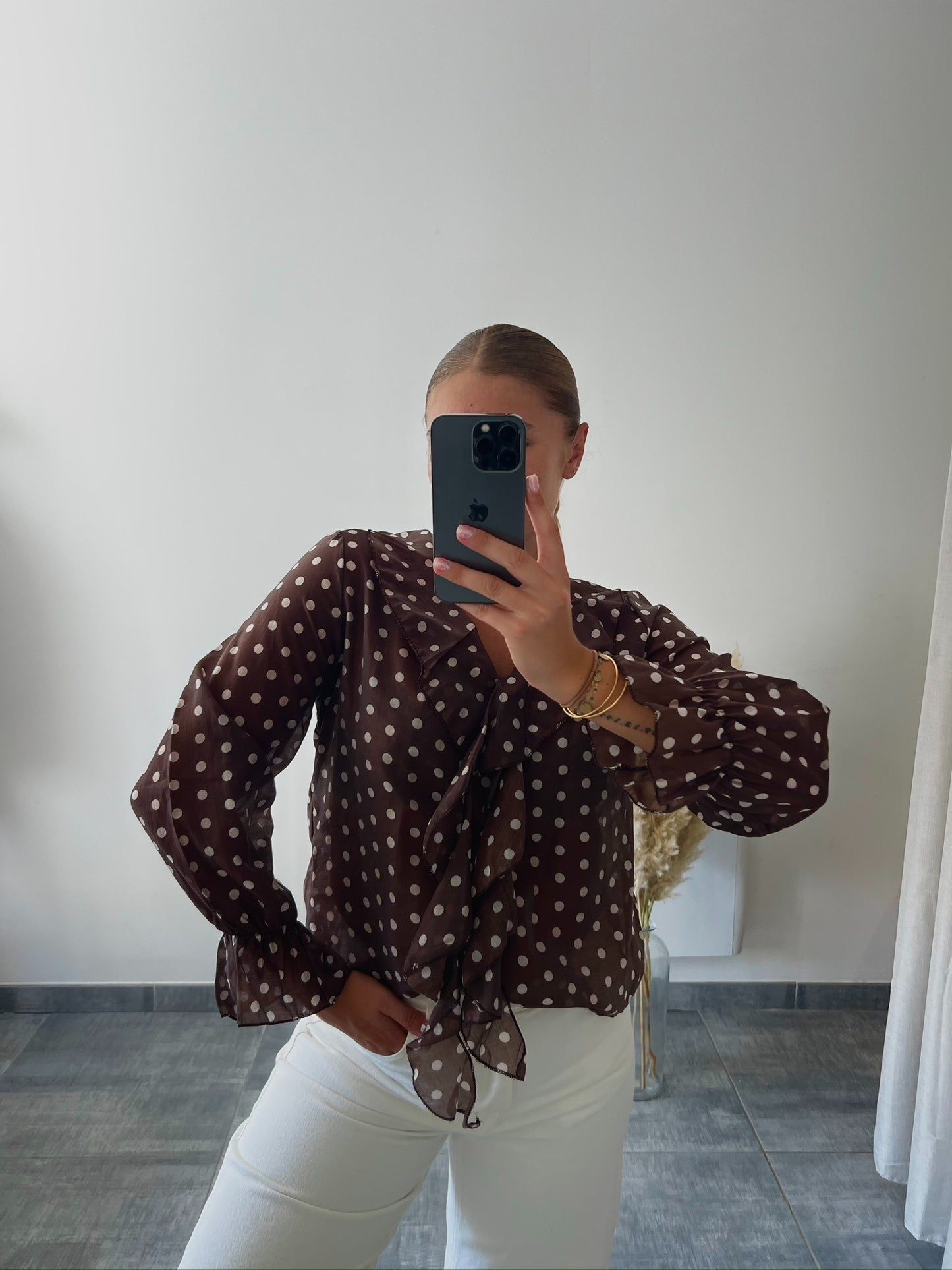 Blouse à pois marron