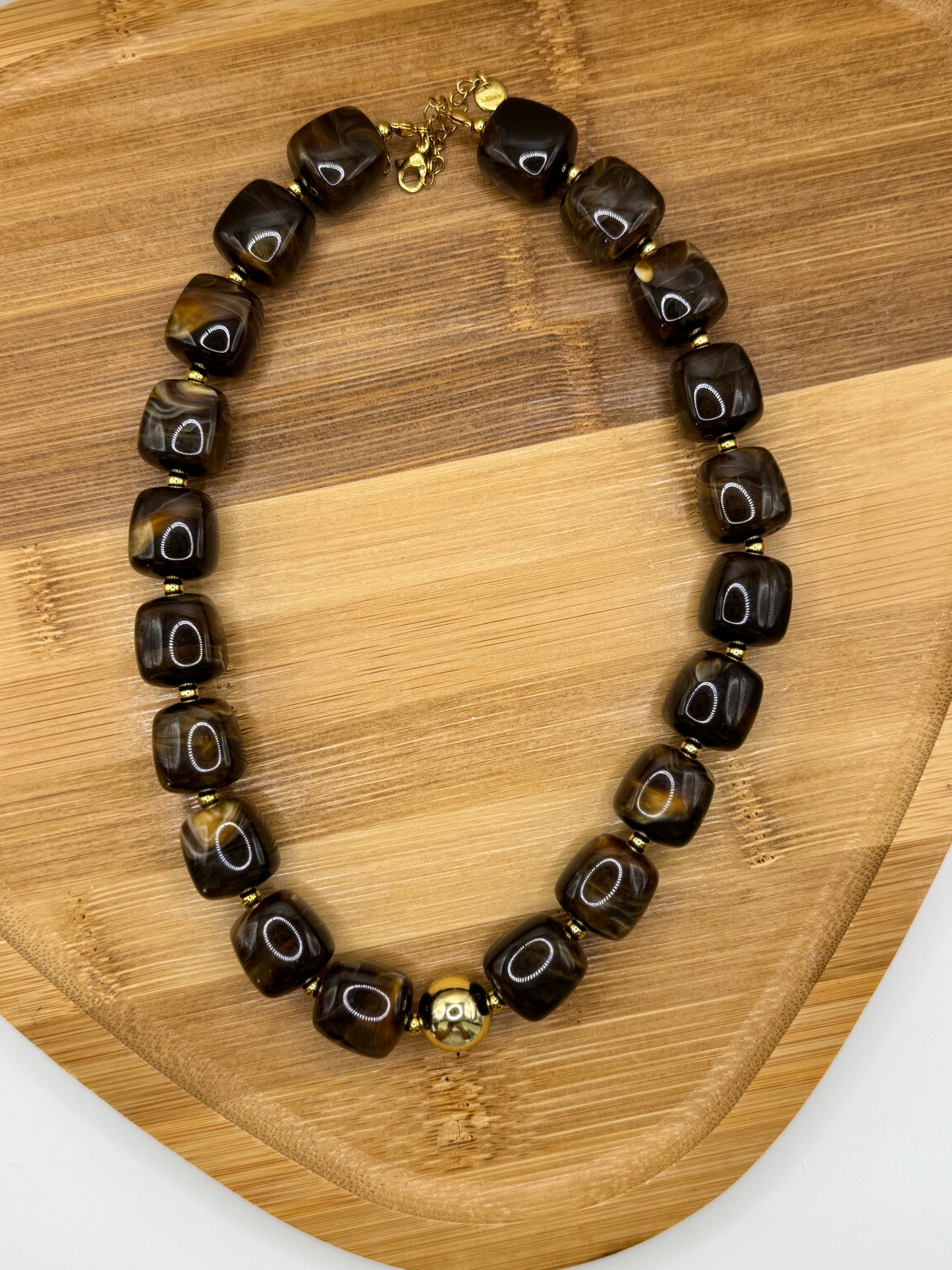 Collier perles marron